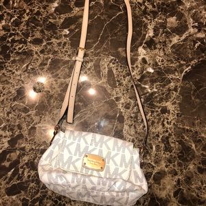 Michael Kors cross body purse